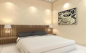 Cappuccino Hotel @ Mount Austin